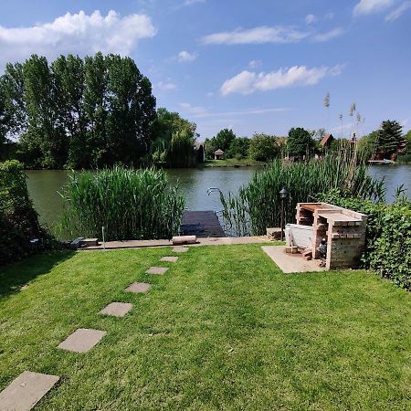 Tobak Vendeghaz Villa Békésszentandrás Екстериор снимка